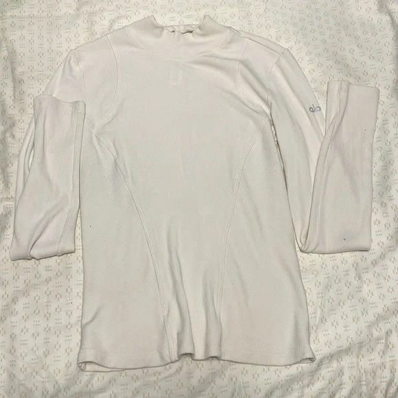 Alo Yoga turtleneck - Picture 2 of 4